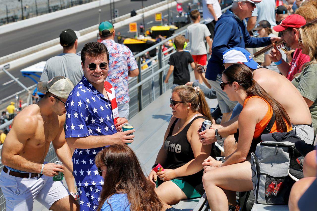 Carb Day Fans - Miller Lite Carb Day - By: Paul Hurley -- Photo by: Paul Hurley